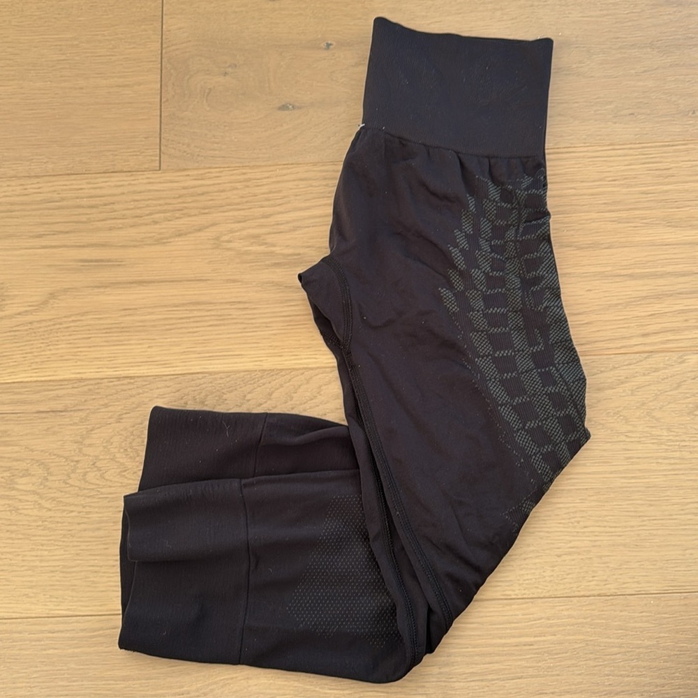 ADIDAS | seamless capris